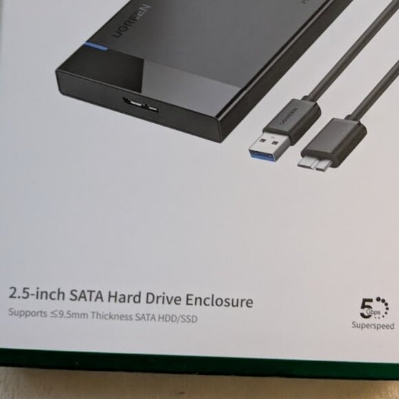 UGREEN 50743 HDD Case 2.5Inch SATA III Hard Drive - Picture 4 of 8